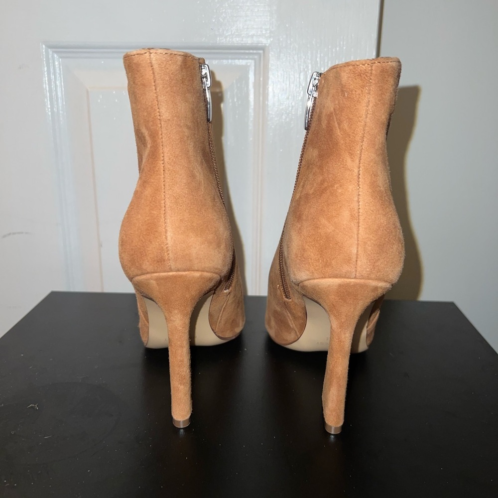 NWOT Nine West Ankle Booties Women’s Size 7.5 Tan - Picture 2 of 5